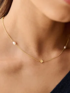 Lucienne - Zjoosh Premium|Pearl Jewellery*Zjoosh Lucienne Disk and Pearl Necklace Short Gold