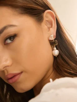 Symposium|Pearl Jewellery*Zjoosh Symposium Achlys Pearl Drop Earrings